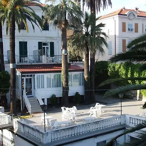 *** Hotel Luxury Italie
